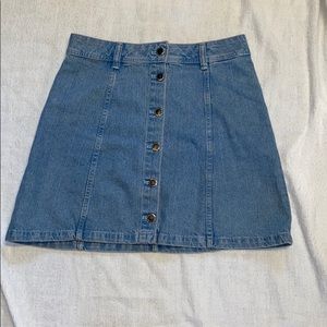Women’s front-button up denim skirt